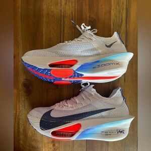 Nike Alphafly 3-Men’s size 9/Women’s 10.5-Brand New